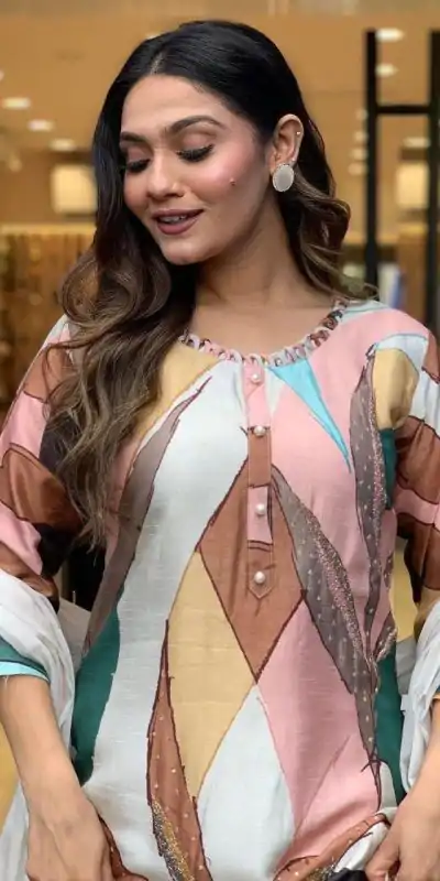 DC G25 Malty Color Muslin Embroidery Chain Works Salwar Suit Casual, Wedding, Party, Festive, Events Etc. Expected Delivery 4-6 Working Days @1749/- | Casual Suits, Creative suits, Designer Suits, Palazzo Suits, Party Wear Suits, Patiala Suits, Salwar suit, Straight Suits