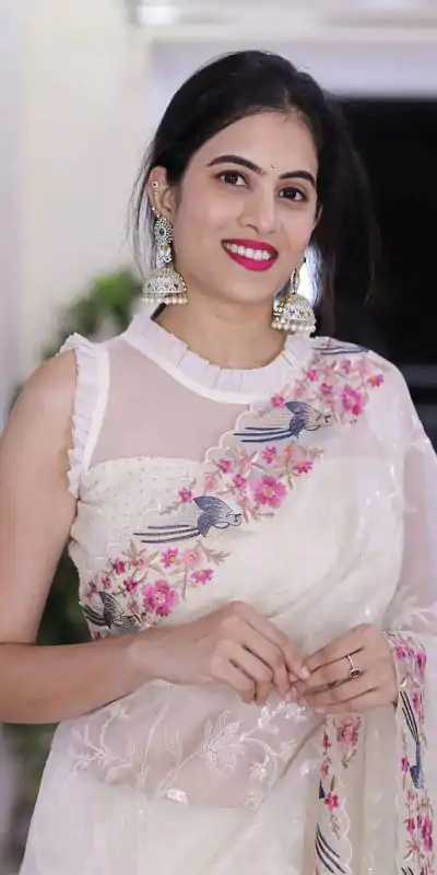 ST 455 White Color Georgette Cotton Thread Embroidery Saree Casual, Wedding, Party, Festive, Events Etc. Expected Delivery 4-6 Working Days @1949/- | Bollywood Sarees, Creative Sarees, Designer Sarees, Embroidered Sarees, Ethnic Saree, Modern Digital sarees, Party Wear Sarees, Sarees