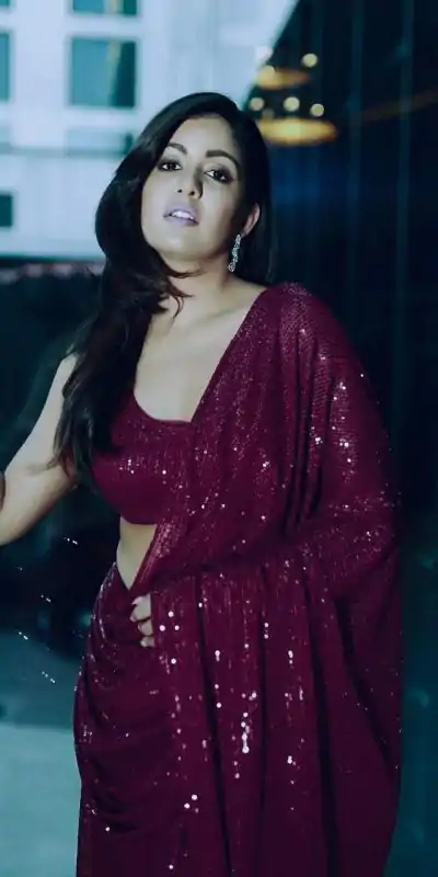 NT 561 Maroon Color Georgette Digital Printed All Over Saree Events Casual Wedding Festive . Expected Delivery 4-6 Working Days @1599/- | Bollywood Sarees, Creative Sarees, Designer Sarees, Embroidered Sarees, Ethnic Saree, Modern Digital sarees, Party Wear Sarees, Sarees