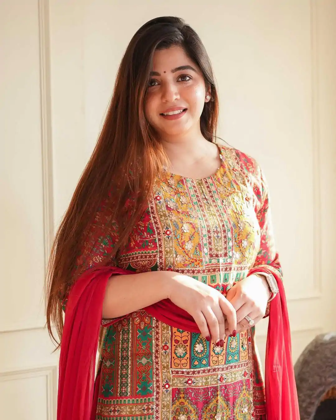 LG 1852 Pink color Maslin Printed Real Mirror Work Salwar Suit Casual, Wedding, Party, Festive, Events . Expected Delivery 4-6 Working Days @1949/- | Casual Suits, Creative suits, Designer Suits, Palazzo Suits, Party Wear Suits, Patiala Suits, Salwar suit, Straight Suits