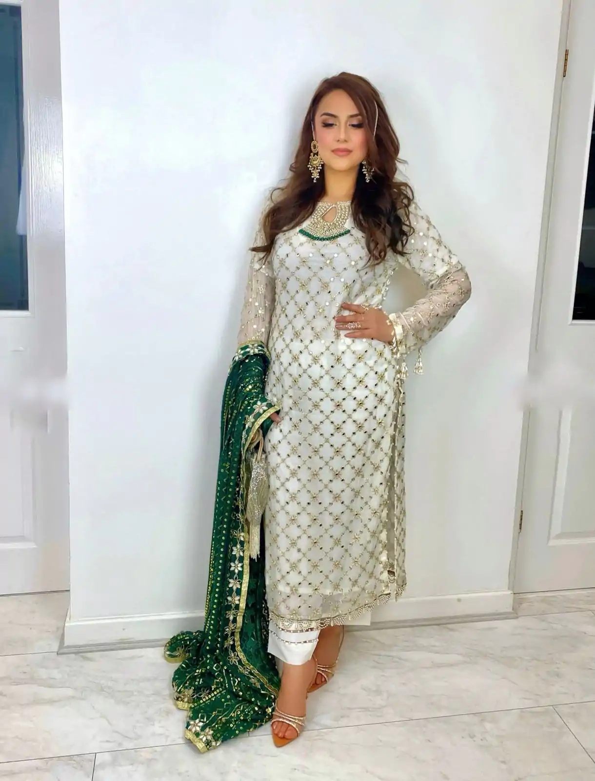 SRK 5133 White & Green Color Faux Georgette Embroidery Salwar Suit Wedding, Party, Festive, Events Expected Delivery 4-6 Working Days @ 2449/- | Casual Suits, Creative suits, Designer Suits, Palazzo Suits, Party Wear Suits, Patiala Suits, Salwar suit, Straight Suits