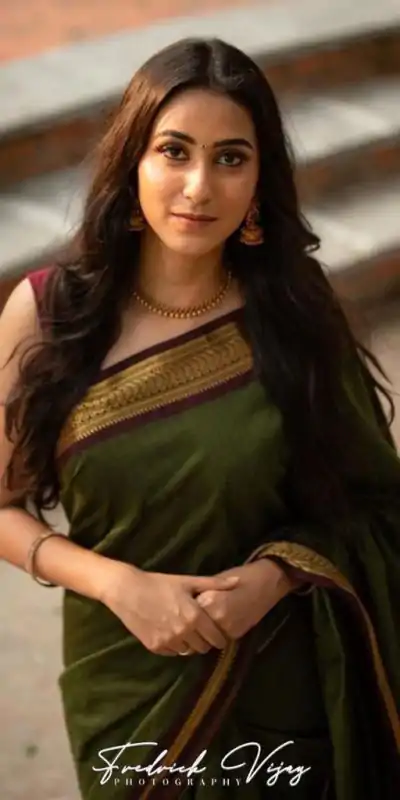 KP 5004 Green Color Soft Lichi Silk Jacquard On All Over Saree Casual, Party Wear, Wedding, Events Etc. Expected Delivery 4-6 Working Days @1449/- | Bollywood Sarees, Creative Sarees, Designer Sarees, Embroidered Sarees, Ethnic Saree, Modern Digital sarees, Party Wear Sarees, Sarees