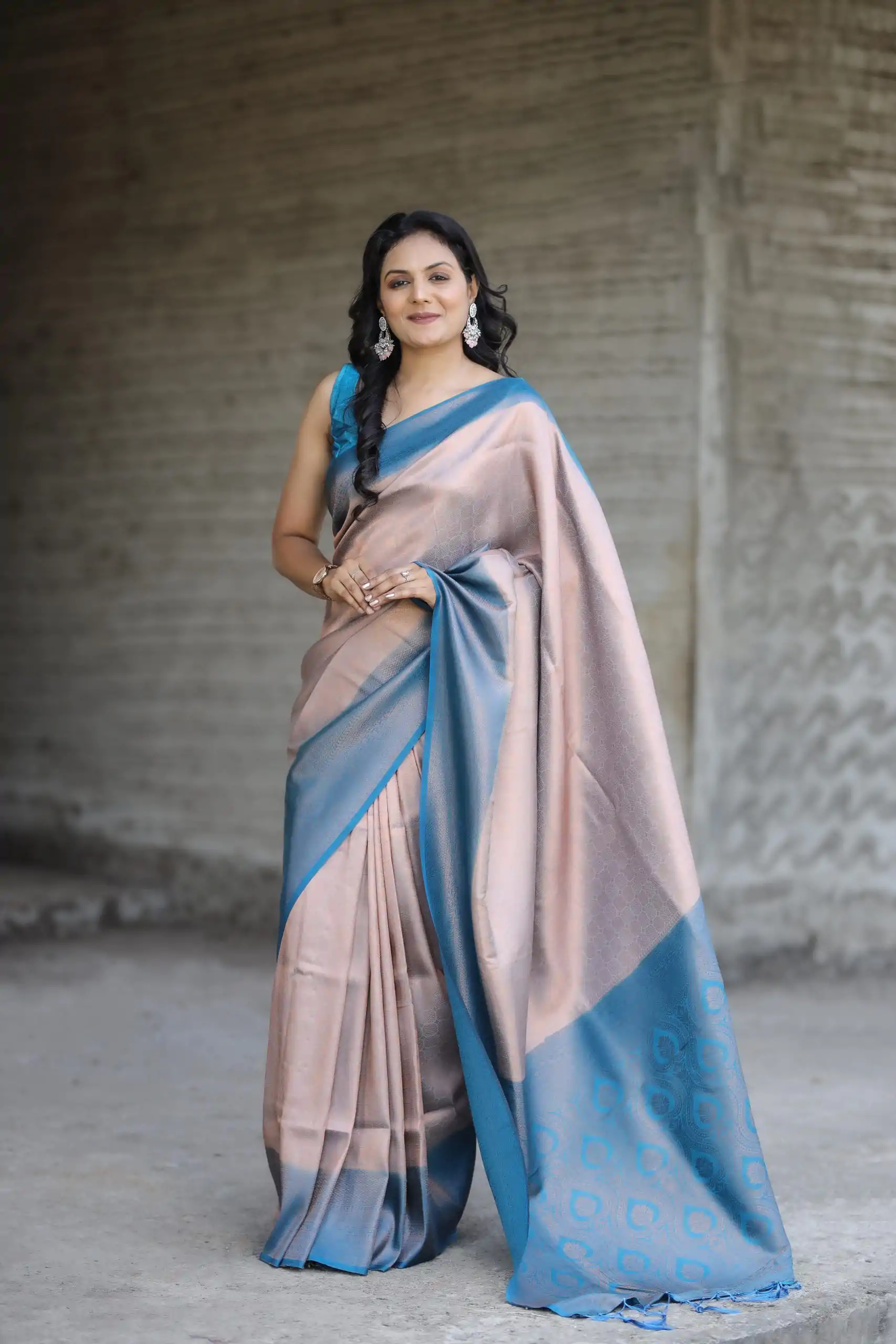 GK Kubera Grey Color Soft Silk Beautiful Rich Pallu All Over Saree Events Casual Wedding Festive . Expected Delivery  4-6 Working Days @1999/- | Bollywood Sarees, Creative Sarees, Designer Sarees, Embroidered Sarees, Ethnic Saree, Modern Digital sarees, Party Wear Sarees, Sarees