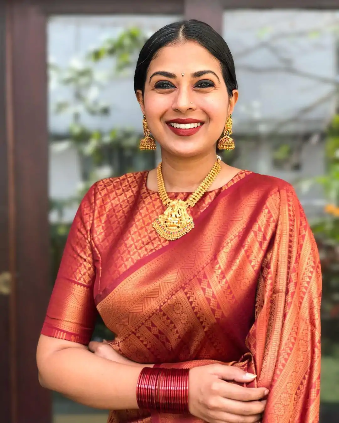 KP 4009 Maroon Color Soft Lichi Silk Jacquard On All Over Saree Casual, Party Wear, Wedding, Events Etc. Expected Delivery 4-6 Working Days @1299/- | Bollywood Sarees, Creative Sarees, Designer Sarees, Embroidered Sarees, Ethnic Saree, Modern Digital sarees, Party Wear Sarees, Sarees