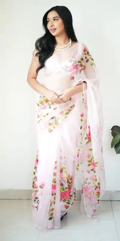 SC 284 White Color Soft Organza Digital Printed Saree , Party Wear, Events, Festivals Expected Delivery 4-6 Working Days 1599/- | Bollywood Sarees, Creative Sarees, Designer Sarees, Embroidered Sarees, Ethnic Saree, Modern Digital sarees, Party Wear Sarees, Sarees