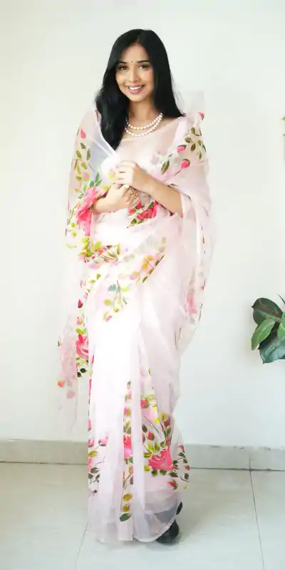 SC 284 White Color Soft Organza Digital Printed Saree , Party Wear, Events, Festivals Expected Delivery 4-6 Working Days 1599/- | Bollywood Sarees, Creative Sarees, Designer Sarees, Embroidered Sarees, Ethnic Saree, Modern Digital sarees, Party Wear Sarees, Sarees