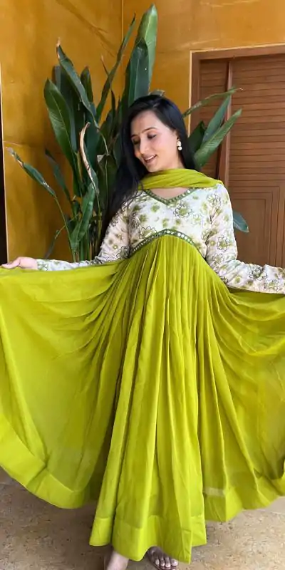 Ram 013 Green Color Fox Georgette Position Print Work Gown Casual, Wedding, Party, Festive, Events Etc. Expected Delivery 4-6 Working Days @2049/- | Bollywood Gowns, Creative Gowns, Designer Gowns, Embroidered Gowns, Gowns, Party Wear Gowns
