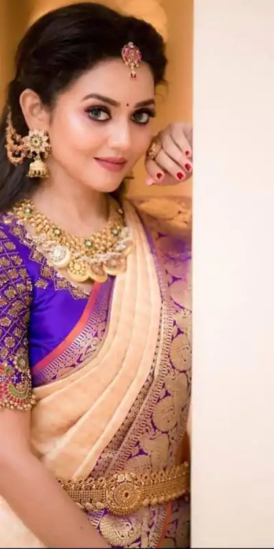 KP 3091 Golden Color Soft Lichi Silk Jacquard On All Over Saree Casual, Party Wear, Wedding, Events Etc. Expected Delivery 4-6 Working Days @1499/- | Bollywood Sarees, Creative Sarees, Designer Sarees, Embroidered Sarees, Ethnic Saree, Modern Digital sarees, Party Wear Sarees, Sarees