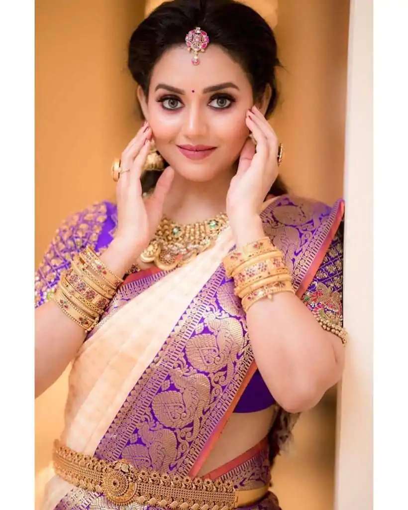 KP 3091 Golden Color Soft Lichi Silk Jacquard On All Over Saree Casual, Party Wear, Wedding, Events Etc. Expected Delivery 4-6 Working Days @1499/- | Bollywood Sarees, Creative Sarees, Designer Sarees, Embroidered Sarees, Ethnic Saree, Modern Digital sarees, Party Wear Sarees, Sarees