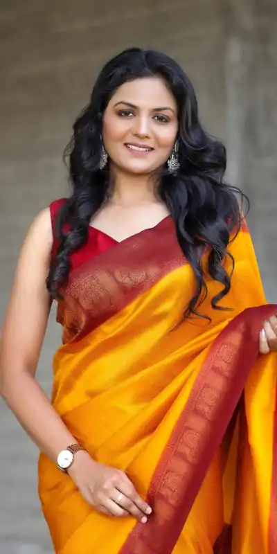 GK Mayurika Yellow Color Soft Silk Beautiful Rich Pallu All Over Saree Events Casual Wedding Festive . Expected Delivery 4-6 Working Days @1999/- | Bollywood Sarees, Creative Sarees, Designer Sarees, Embroidered Sarees, Ethnic Saree, Modern Digital sarees, Party Wear Sarees, Sarees