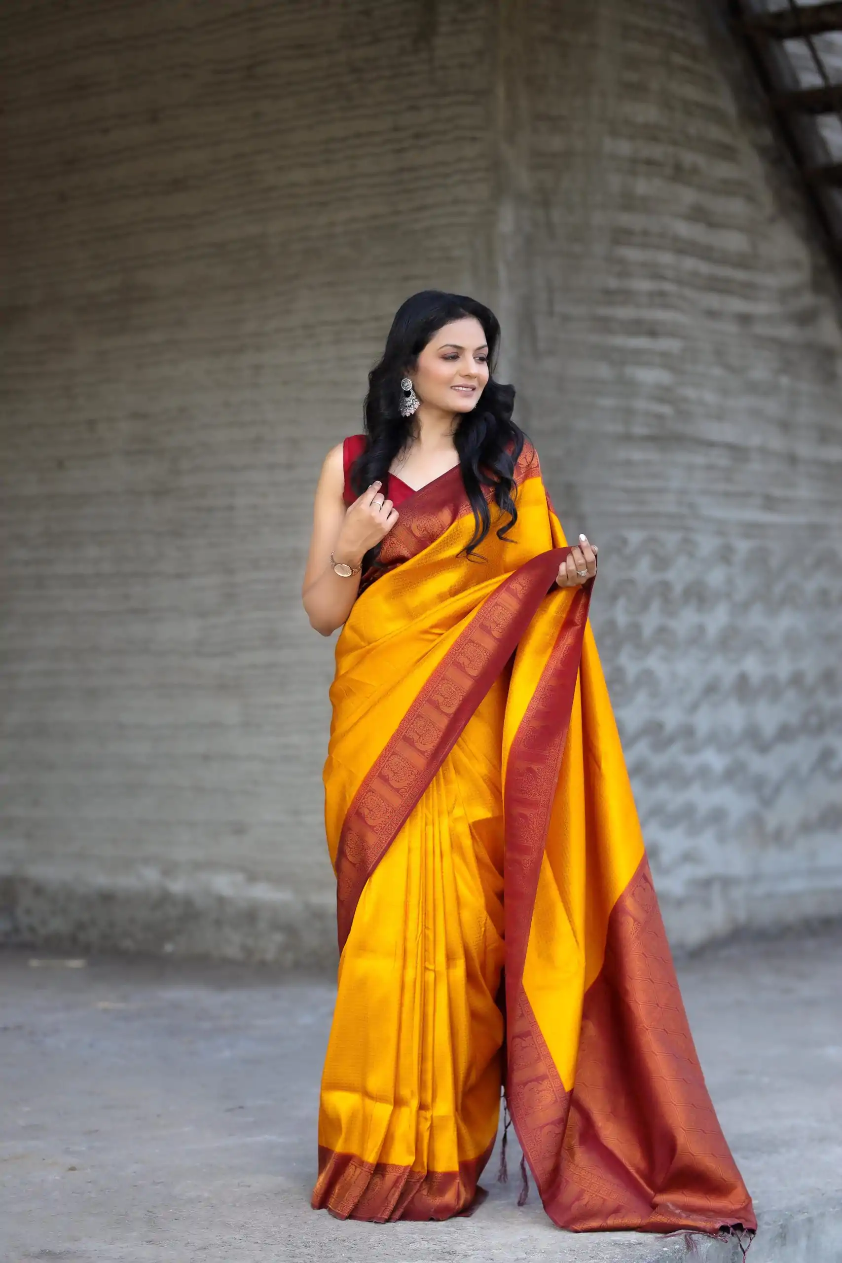 GK Mayurika Yellow Color Soft Silk Beautiful Rich Pallu All Over Saree Events Casual Wedding Festive . Expected Delivery  4-6 Working Days @1999/- | Bollywood Sarees, Creative Sarees, Designer Sarees, Embroidered Sarees, Ethnic Saree, Modern Digital sarees, Party Wear Sarees, Sarees