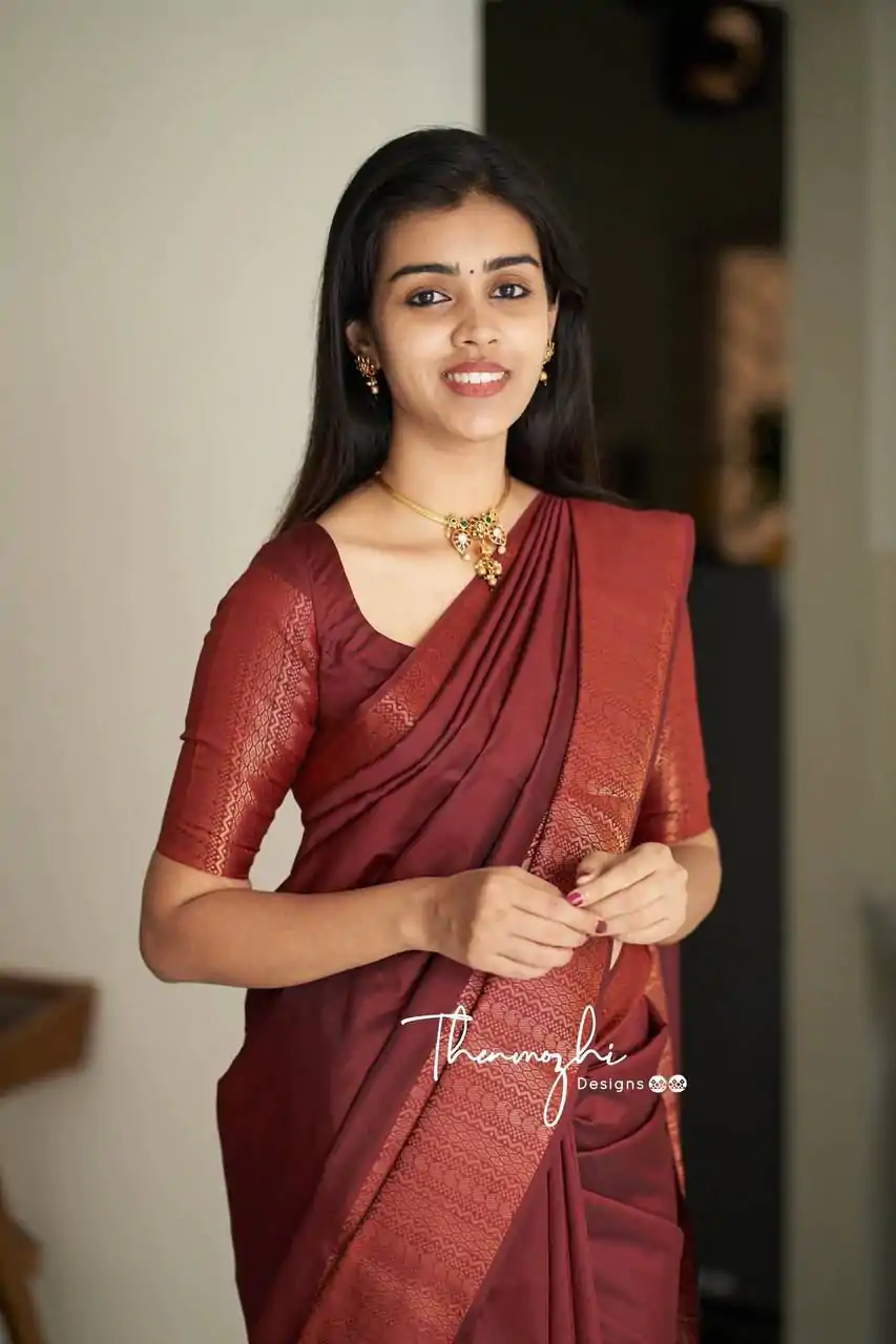 KP 3092 Maroon Color Soft Lichi Silk Jacquard On All Over Saree Casual, Party Wear, Wedding, Events Etc. Expected Delivery 4-6 Working Days @1399/- | Bollywood Sarees, Creative Sarees, Designer Sarees, Embroidered Sarees, Ethnic Saree, Modern Digital sarees, Party Wear Sarees, Sarees