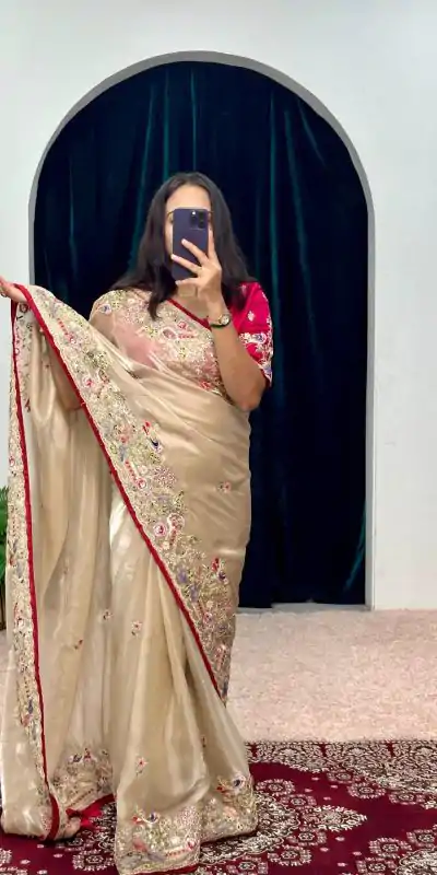 ST 474 Golden Color Jimmy Choo Embroidery Sequins Saree Casual, Wedding, Party, Festive, Events Etc. Expected Delivery 4-6 Working Days @2449/- | Bollywood Sarees, Creative Sarees, Designer Sarees, Embroidered Sarees, Ethnic Saree, Modern Digital sarees, Party Wear Sarees, Sarees