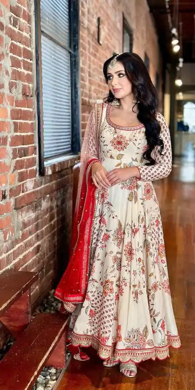 SR 1620 White color Georgette Embroidery Diamond Anarkali Suit Casual, Wedding, Party, Festive, Events . Expected Delivery  4-6 Working Days @2099/- | Anarkali Suits, Creative-Anarkali, Designer Anarkali, Embroidered Anarkali, Party Wear Anarkali