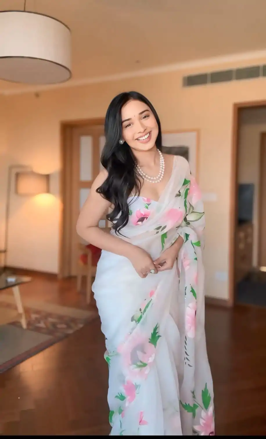  SC 280 White Color Pure Soft Georgette Silk Design All Over Saree , Party Wear, Events, Festivals Expected Delivery 4-6 Working Days 1599/- | Bollywood Sarees, Creative Sarees, Designer Sarees, Embroidered Sarees, Ethnic Saree, Modern Digital sarees, Party Wear Sarees, Sarees