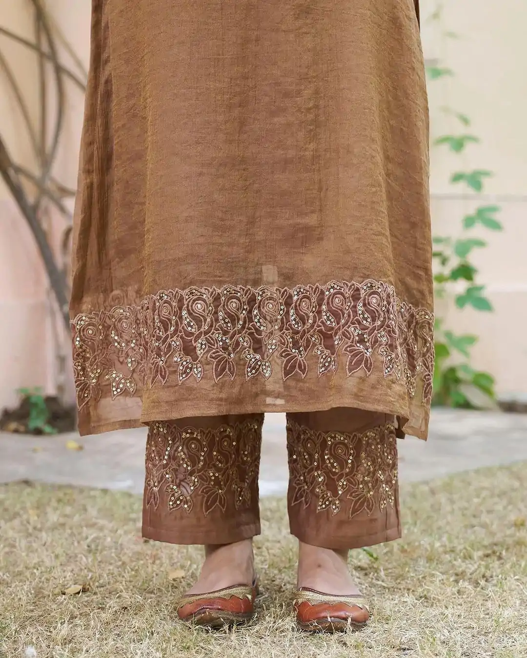 SSR 472 Chicco Color Chandhery Silk Embroidery Salwar Suit Wedding, Party, Festive, Events Expected Delivery 4-6 Working Days @ 1949/- Only | Casual Suits, Creative suits, Designer Suits, Party Wear Suits, Salwar suit, Straight Suits