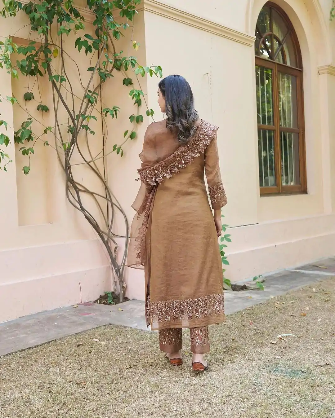 SSR 472 Chicco Color Chandhery Silk Embroidery Salwar Suit Wedding, Party, Festive, Events Expected Delivery 4-6 Working Days @ 1949/- Only | Casual Suits, Creative suits, Designer Suits, Party Wear Suits, Salwar suit, Straight Suits