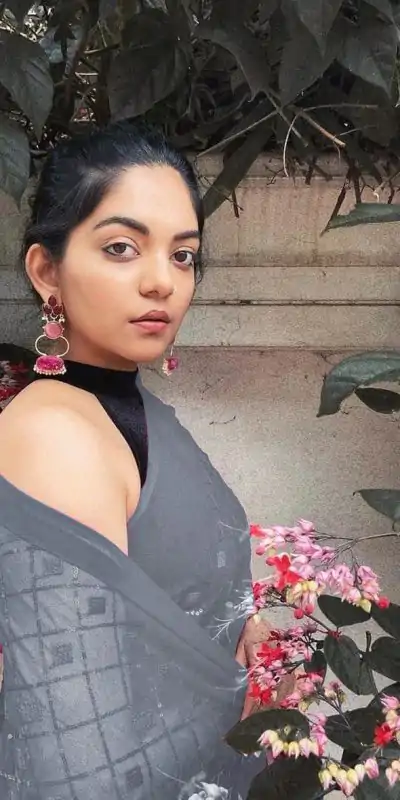 KT 201 Cement Color Georgette Fancy Sequence Work Saree Casual, Party Wear, Wedding Expected Delivery 4-6 Working Days@1649/- | Bollywood Sarees, Creative Sarees, Designer Sarees, Embroidered Sarees, Party Wear Sarees, Sarees