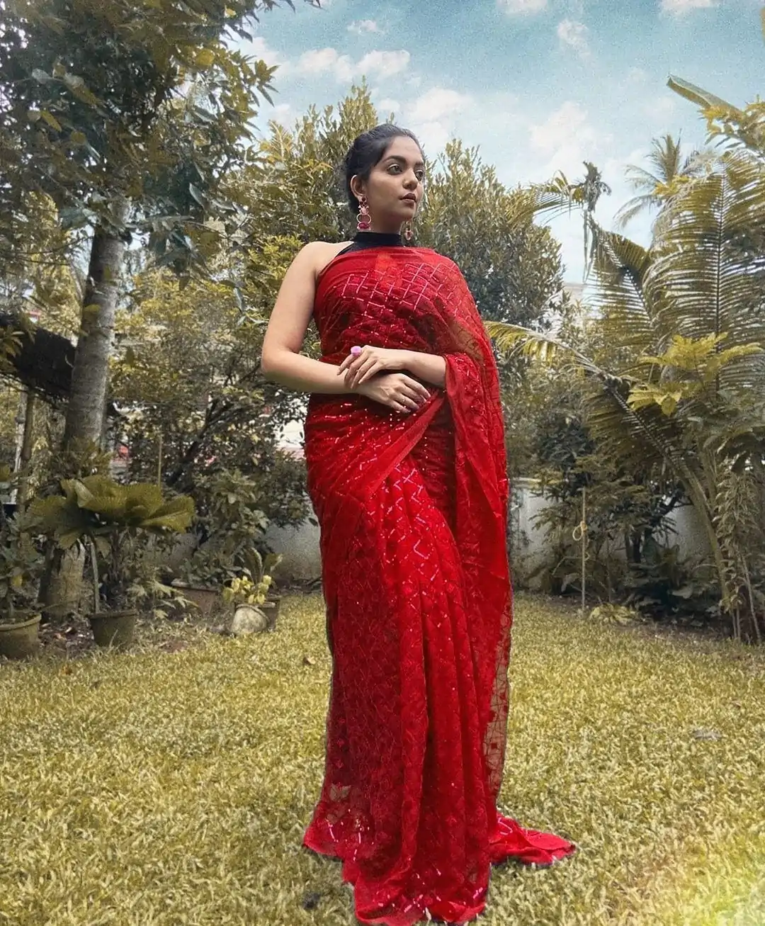 KT 201 Red Color Georgette Fancy Sequence Work Saree Casual, Party Wear, Wedding   Expected Delivery 4-6 Working Days@1649/- | Bollywood Sarees, Creative Sarees, Designer Sarees, Embroidered Sarees, Party Wear Sarees, Sarees