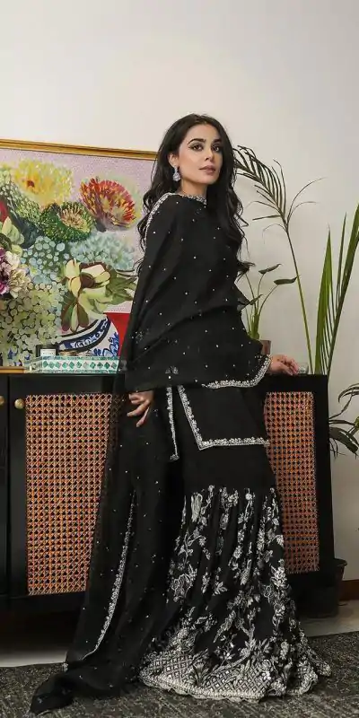 RTC 5718 Black Color Foix Georgette Thread Sequence Work Salwar Suit Wedding, Party, Festive, Events Etc. Expected Delivery 4-6 Working Days @2099/- | Jump Suits, Casual Suits, Creative suits, Designer Suits, Palazzo Suits, Party Wear Suits, Patiala Suits, Salwar suit, Straight Suits