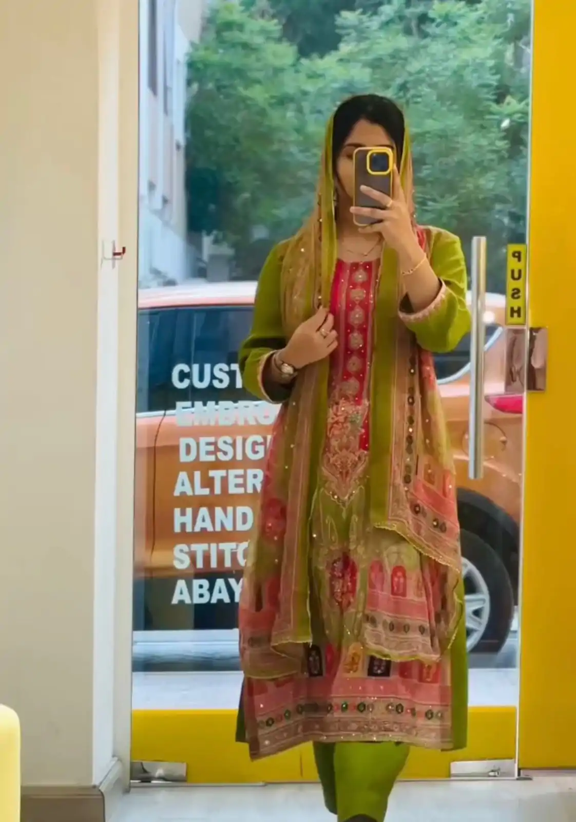 LG 1857 Green color Maslin Printed And Coin Work Salwar Suit Casual, Wedding, Party, Festive, Events . Expected Delivery 4-6 Working Days @1899/- | Casual Suits, Creative suits, Designer Suits, Palazzo Suits, Party Wear Suits, Patiala Suits, Salwar suit, Straight Suits