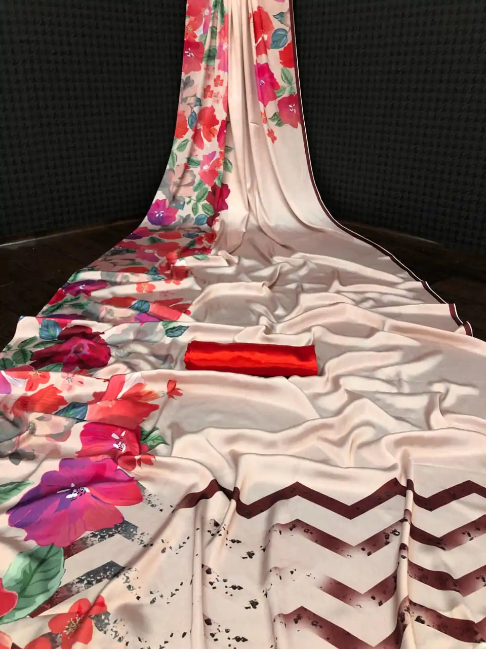 Veechis ANOKHI Cream Color Heavy Devsena Soft Silk Beautiful Digital Printed Saree Casual, Party Festive, Events. Expected Delivery 4-6 Working Days @1499 | Bollywood Sarees, Creative Sarees, Designer Sarees, Embroidered Sarees, Modern Digital sarees, Party Wear Sarees, Sarees