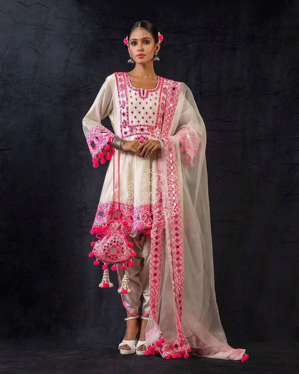 LG 1717 Cream Color Rajwadi Silk Embroidery Real Mirror Salwar Suit Casual, Wedding, Party, Festive, Events . Expected Delivery 4-6 Working Days @2299/- | Casual Suits, Creative suits, Designer Suits, Palazzo Suits, Party Wear Suits, Patiala Suits, Salwar suit, Straight Suits