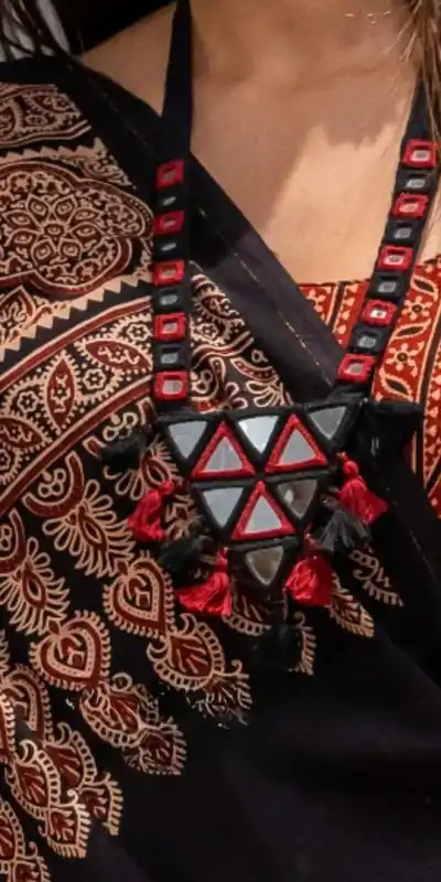 LG 584 Maroon Color Rayon Printed Silk Work Lehenga Choli Festive Party Wedding, Events etc. Delivery 4-6 Working Days @1849/- | Creative Lehenga, Designer Lehenga, Embroidered Lehenga, Lehenga, Party Wear Lehenga