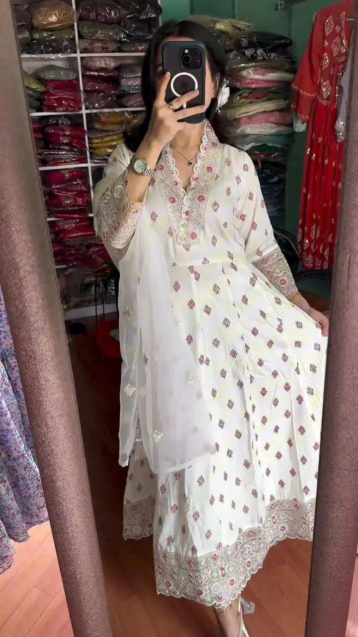 AD 167 White Color Pure Maska Silk Embroidery Sequence Gown Casual, Wedding, Party, Festive, Events Etc. Expected Delivery 4-6 Working Days @2449/- | Bollywood Gowns, Creative Gowns, Designer Gowns, Gowns, Party Wear Gowns