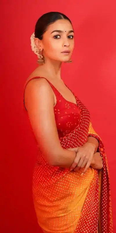 KT 196 Maroon & Yellow Color Heavy Sattin Crepe Reap Silk Saree Casual, Party Wear, Wedding   Expected Delivery 4-6 Working Days@1699/- | Bollywood Sarees, Creative Sarees, Designer Sarees, Embroidered Sarees, Party Wear Sarees, Sarees