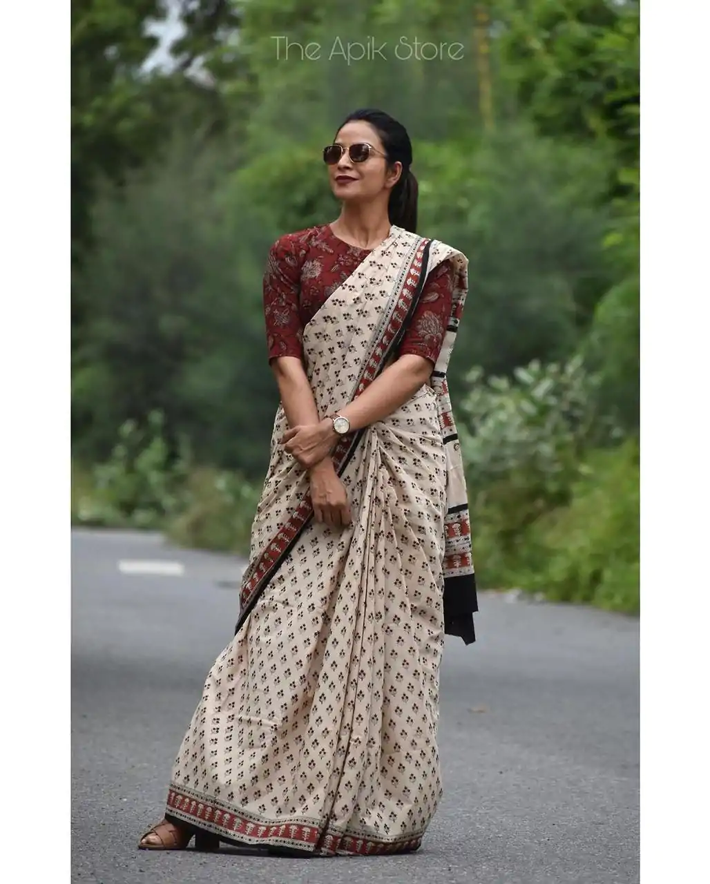 NT 568 White Color Plain Linen Digital Printed All Over Saree Events Casual Wedding Festive . Expected Delivery 4-6 Working Days @1449/- | Bollywood Sarees, Creative Sarees, Designer Sarees, Embroidered Sarees, Ethnic Saree, Modern Digital sarees, Party Wear Sarees, Sarees