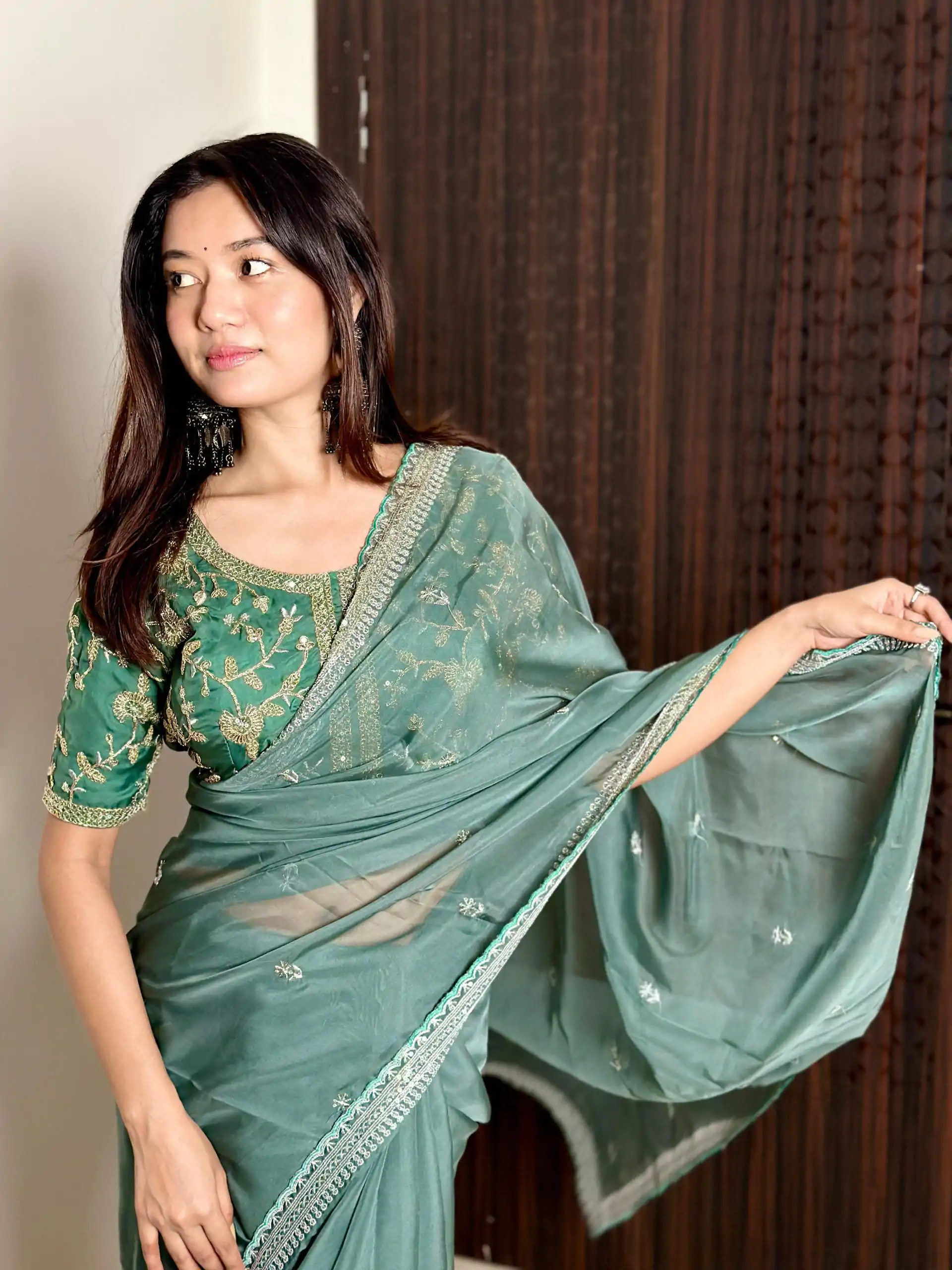 AC MAGIC CIRCLE Blue Color Pure Soft Organza Embroidery Zari Saree Casual, Wedding, Festive, Events Expected Delivery 4-6 Working Days @2099/- | Bollywood Sarees, Creative Sarees, Designer Sarees, Embroidered Sarees, Ethnic Saree, Modern Digital sarees, Party Wear Sarees, Sarees