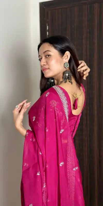 AC MAGIC CIRCLE Pink Color Pure Soft Organza Embroidery Zari Saree Casual, Wedding, Festive, Events Expected Delivery 4-6 Working Days @2099/- | Bollywood Sarees, Creative Sarees, Designer Sarees, Embroidered Sarees, Ethnic Saree, Modern Digital sarees, Party Wear Sarees, Sarees