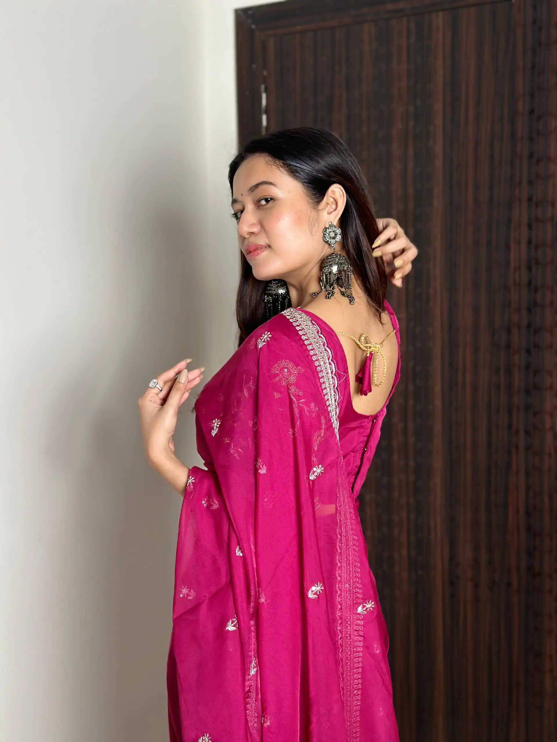 AC MAGIC CIRCLE Pink Color Pure Soft Organza Embroidery Zari Saree Casual, Wedding, Festive, Events Expected Delivery 4-6 Working Days @2099/- | Bollywood Sarees, Creative Sarees, Designer Sarees, Embroidered Sarees, Ethnic Saree, Modern Digital sarees, Party Wear Sarees, Sarees