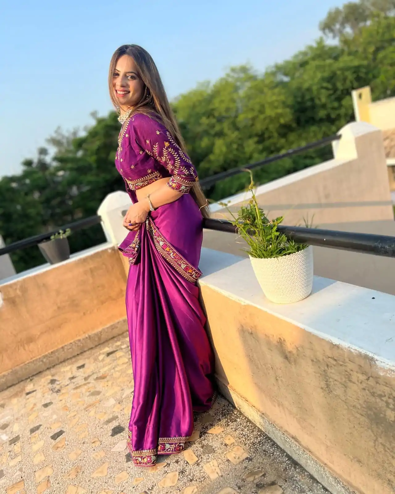 JR 576 Purple Color Rangoli Silk Embroidery Work Lace Saree Casual, Wedding, Festive, Events Expected Delivery  4-6 Working Days @1549/- | Bollywood Sarees, Creative Sarees, Designer Sarees, Embroidered Sarees, Ethnic Saree, Modern Digital sarees, Party Wear Sarees, Sarees