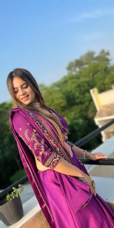 JR 576 Purple Color Rangoli Silk Embroidery Work Lace Saree Casual, Wedding, Festive, Events Expected Delivery 4-6 Working Days @1549/- | Bollywood Sarees, Creative Sarees, Designer Sarees, Embroidered Sarees, Ethnic Saree, Modern Digital sarees, Party Wear Sarees, Sarees