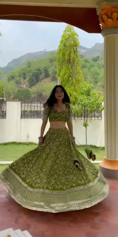 ZSR 3071 Green Color Georgette Embroidery Sequence Lehenga Choli Lehenga Choli Wedding, Party, Events Etc. Expected Delivery 4-6 Working Days 2299/- | Creative Lehenga, Designer Lehenga, Embroidered Lehenga, Lehenga, Party Wear Lehenga