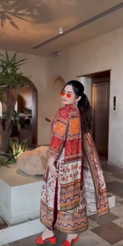 LG 1864 White color Maslin Printed Real Mirror Work Salwar Suit Casual, Wedding, Party, Festive, Events . Expected Delivery 4-6 Working Days @1799/- | Casual Suits, Creative suits, Designer Suits, Palazzo Suits, Party Wear Suits, Patiala Suits, Salwar suit, Straight Suits
