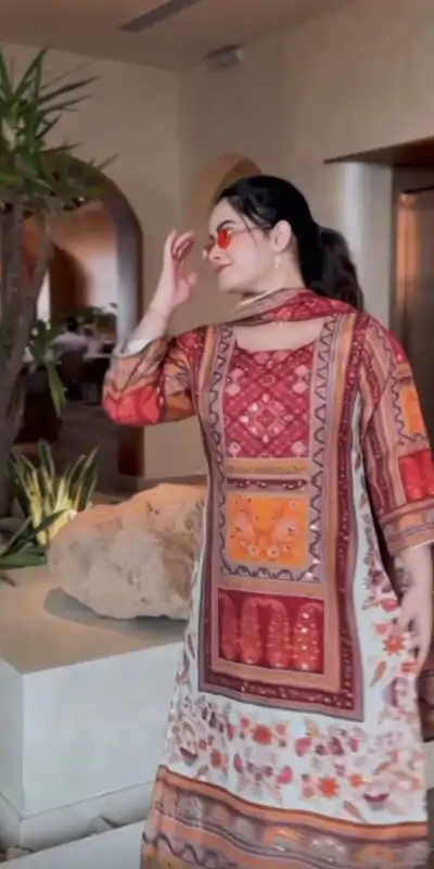 LG 1864 White color Maslin Printed Real Mirror Work Salwar Suit Casual, Wedding, Party, Festive, Events . Expected Delivery 4-6 Working Days @1799/- | Casual Suits, Creative suits, Designer Suits, Palazzo Suits, Party Wear Suits, Patiala Suits, Salwar suit, Straight Suits