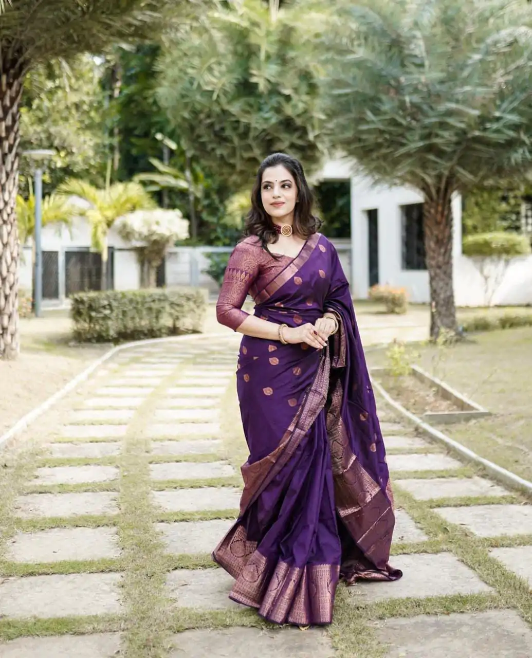 ES 8163 Royal Blue Color Soft Lichi Silk Butti Work Saree Casual, Wedding, Party, Festive, Events Etc. Expected Delivery 4-6 Working Days @1399/- | Bollywood Sarees, Creative Sarees, Designer Sarees, Embroidered Sarees, Ethnic Saree, Modern Digital sarees, Party Wear Sarees, Sarees