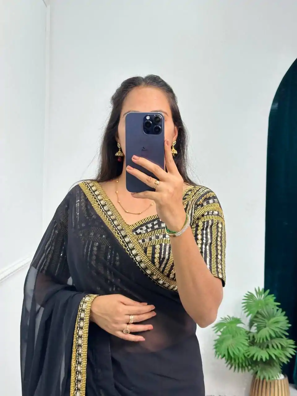 ST 468 Black Color Georgette Embroidery Lace Border Work Saree Casual, Wedding, Party, Festive, Events Etc. Expected Delivery 4-6 Working Days @1699/- | Bollywood Sarees, Creative Sarees, Designer Sarees, Embroidered Sarees, Ethnic Saree, Party Wear Sarees, Sarees