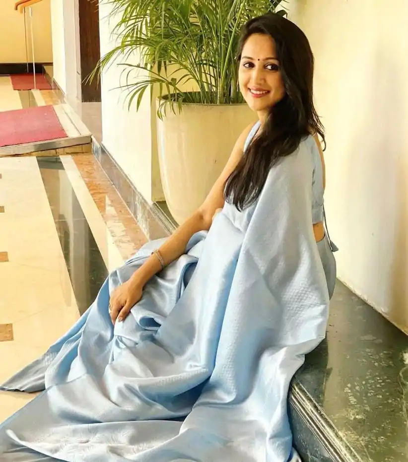 KP 4098 Sky Blue Color Soft Lichi Silk Jacquard On All Over Saree Casual, Party Wear, Wedding, Events Etc. Expected Delivery 4-6 Working Days @1299/- | Bollywood Sarees, Creative Sarees, Designer Sarees, Embroidered Sarees, Ethnic Saree, Modern Digital sarees, Party Wear Sarees, Sarees