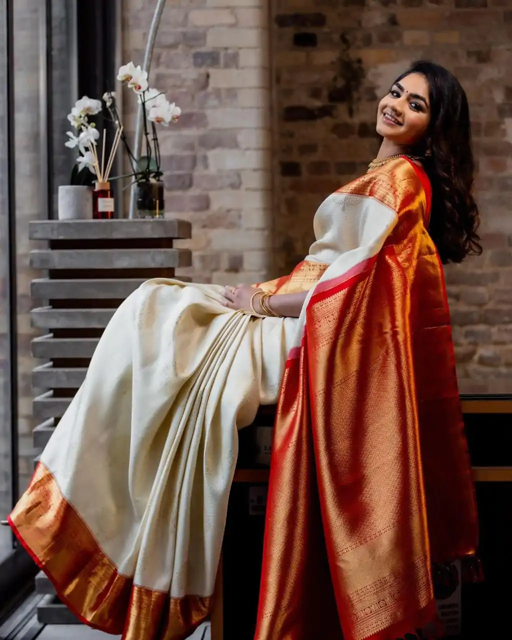 DDF SHRUTI Cream Color Soft Lichi Silk Ordinary Design Rich Pallu Saree Casual, Party Wear, Events, Festivals Expected Delivery 4-6 Working @1499 | Bollywood Sarees, Creative Sarees, Designer Sarees, Embroidered Sarees, Ethnic Saree, Party Wear Sarees, Sarees