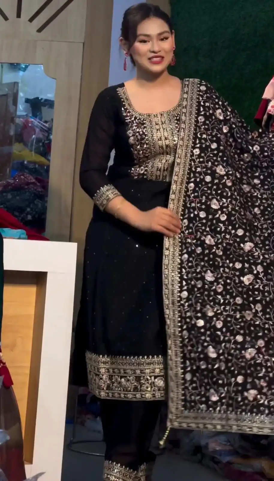 SRK 5178 Black Color Chinnon Silk Embroidery Sequence Salwar Suit Wedding, Party, Festive, Events Expected Delivery 4-6 Working Days @ 2099/- | Jump Suits, Casual Suits, Creative suits, Designer Suits, Palazzo Suits, Party Wear Suits, Patiala Suits, Salwar suit, Straight Suits