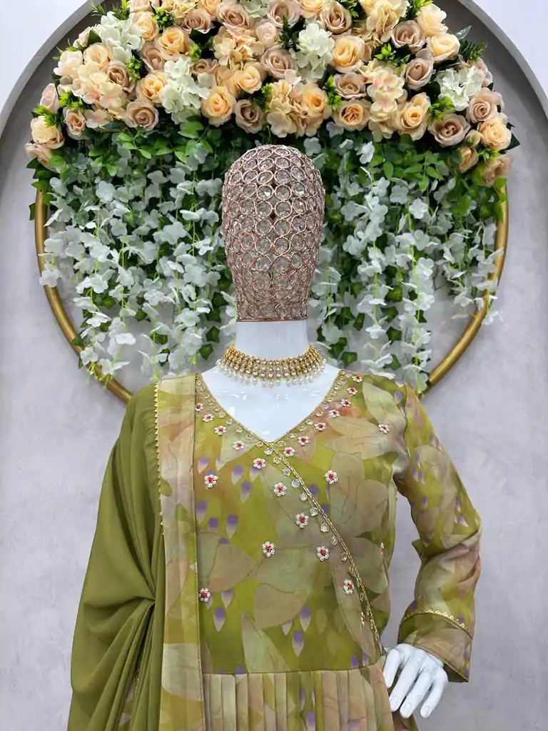KD 1374 Green  Color Georgette Silk Digital Printed Salwar Suit Casual, Party, Festive, Events Wedding Etc.  Expected Delivery 4-6 Working Days @2049/- | Casual Suits, Creative suits, Designer Suits, Palazzo Suits, Party Wear Suits, Salwar suit, Straight Suits