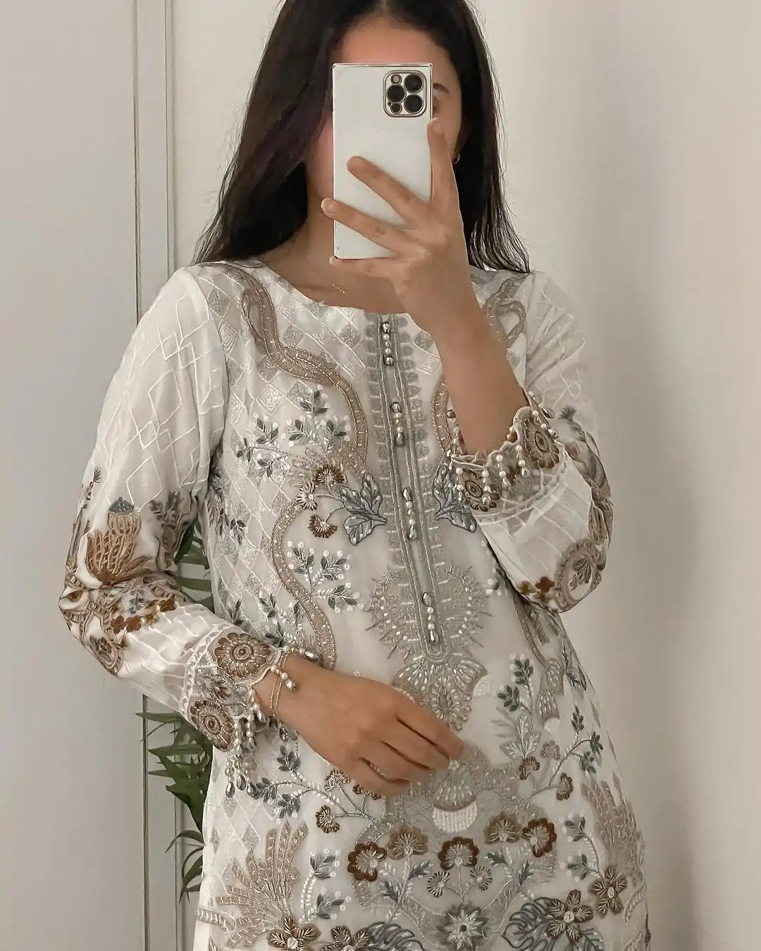 BE 258 White Color Georgette Sequence Embroidery Salwar Suit Wedding, Party, Festive events, etc.  Expected Delivery  4-6 Working Days @2399/- | Casual Suits, Creative suits, Designer Suits, Palazzo Suits, Party Wear Suits, Patiala Suits, Salwar suit, Straight Suits