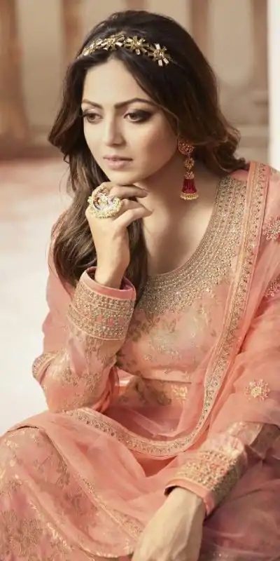 FC L.t 5402 Peach Color Jacquard Silk Georgette Diamond Sharara Suit Wedding, Party, Festive Expected Delivery 4-6 Working Days  @2999/- | Jump Suits, Casual Suits, Creative suits, Designer Suits, Palazzo Suits, Party Wear Suits, Patiala Suits, Salwar suit, Straight Suits