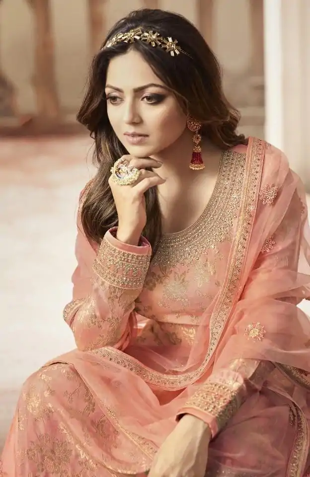 FC L.t 5402 Peach Color Jacquard Silk Georgette Diamond Sharara Suit Wedding, Party, Festive Expected Delivery 4-6 Working Days  @2999/- | Jump Suits, Casual Suits, Creative suits, Designer Suits, Palazzo Suits, Party Wear Suits, Patiala Suits, Salwar suit, Straight Suits