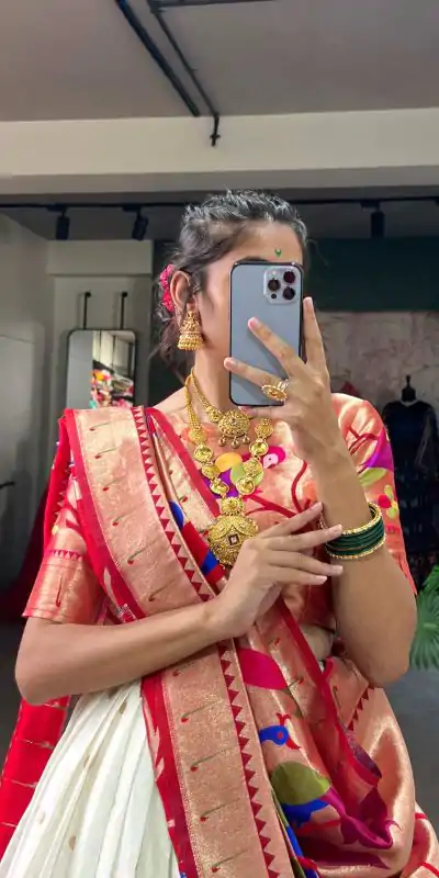 LNB 2005 White Jacquard Silk Weaving Zari Lehenga Choli Festive Party Wedding, Events etc. Delivery 4-6 Working Days @3499/- | Bollywood Lehenga, Creative Lehenga, Designer Lehenga, Embroidered Lehenga, Lehenga, Party Wear Lehenga