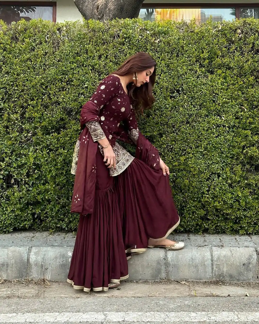 RTC 5719 Maroon Color Foix Georgette Thread Sequence Work Salwar Suit Wedding, Party, Festive, Events Etc. Expected Delivery 4-6 Working Days @1949/- | Jump Suits, Casual Suits, Creative suits, Designer Suits, Palazzo Suits, Party Wear Suits, Patiala Suits, Salwar suit, Straight Suits